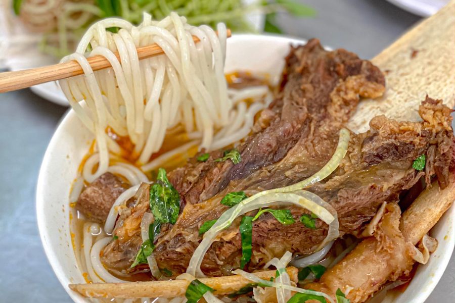 Top 15 Quán Bún Bò Huế Ngon Nhất Ở Đà Nẵng Chuẩn Vị Huế