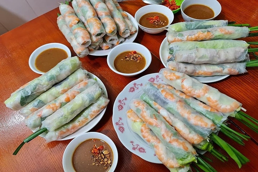 bún cuốn tôm thịt