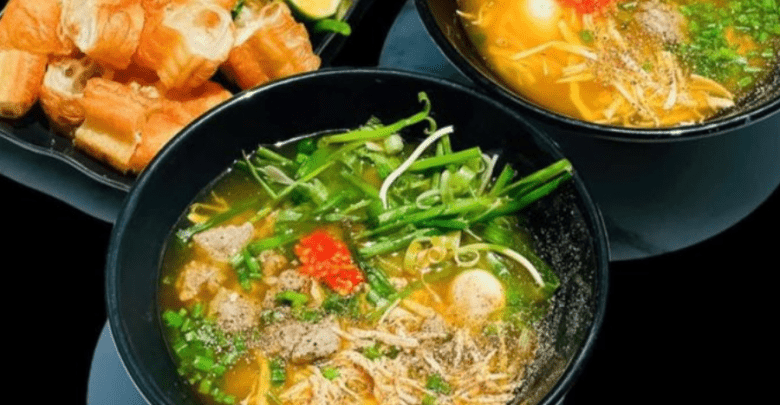 Bánh Canh Hà Lan - Món Ăn Đặc Sản Đắk Lắk Nổi Tiếng